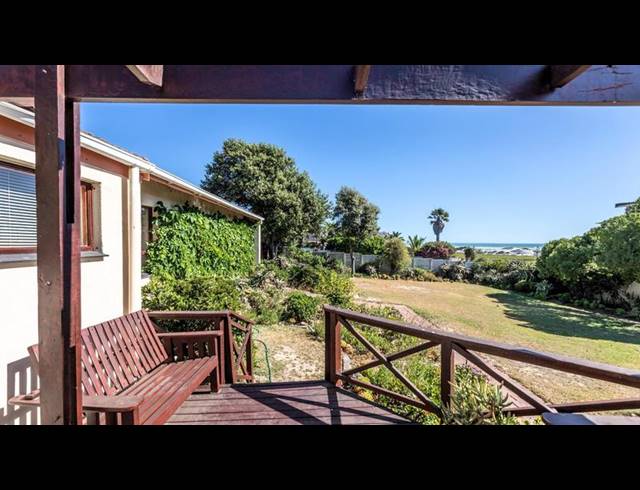4 BEDROOM HOUSE FOR SALE IN DUYNEFONTEIN